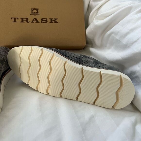 TRASK Lena metallic camouflage perforated boat athletic shoes 7M sneakers - Picture 9 of 9